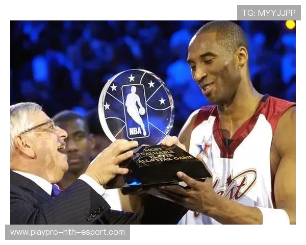 棒球明星赛惊艳逆转,赛后MVP泪洒投手丘 棒球明星赛惊艳逆转,赛后MVP泪洒投手丘