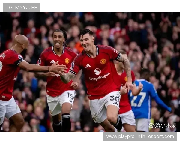 曼联冬季转会窗口操作频繁，目标引进新援提升整体水平，曼联转会夏季